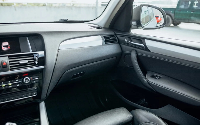 BMW X3 cena 75000 przebieg: 194000, rok produkcji 2015 z Lublin małe 562